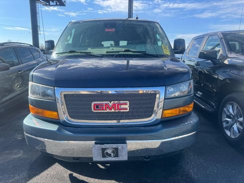 Used 2020 GMC Savana 2500 w/ Enhanced Convenience Package image 7
