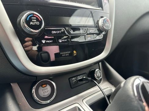 Used 2023 Nissan Murano SV w/ SV Midnight Edition Package image 36