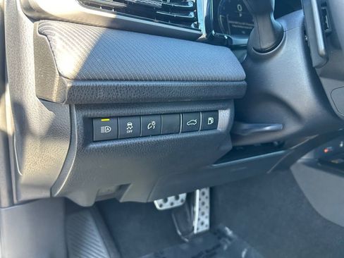 Used 2025 Toyota Camry SE image 21