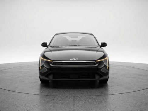 Used 2025 Kia K4 FWD image 2
