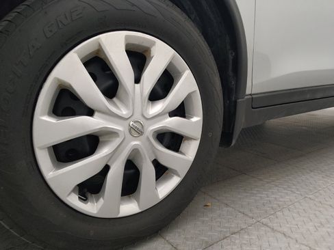 Used 2016 Nissan Rogue S AWD/4WD image 31