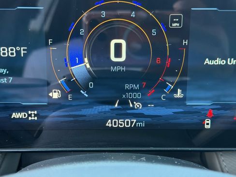 Used 2025 Chevrolet Equinox LT w/ Convenience Package II AWD/4WD image 16