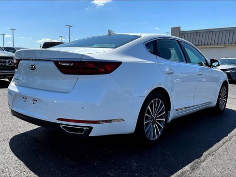 Used 2019 Kia Cadenza Premium FWD image 6