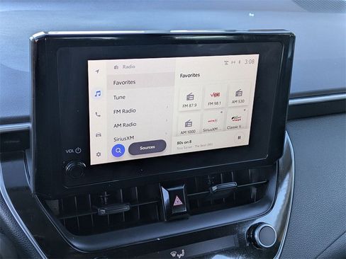 Used 2024 Toyota Corolla LE image 19