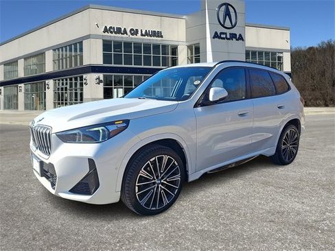 Used 2023 BMW X1 xDrive28i w/ Premium Package image 3