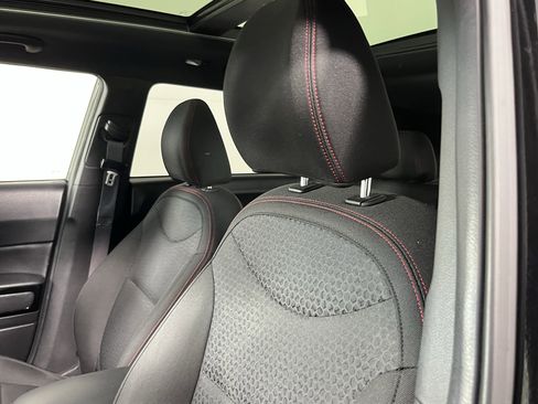 Used 2015 Kia Soul + image 17