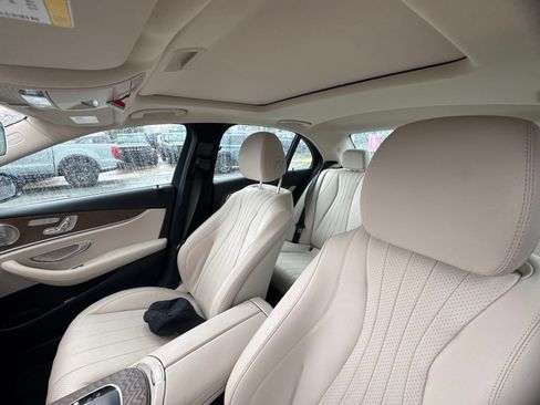 Used 2021 Mercedes-Benz E 350 Sedan image 12