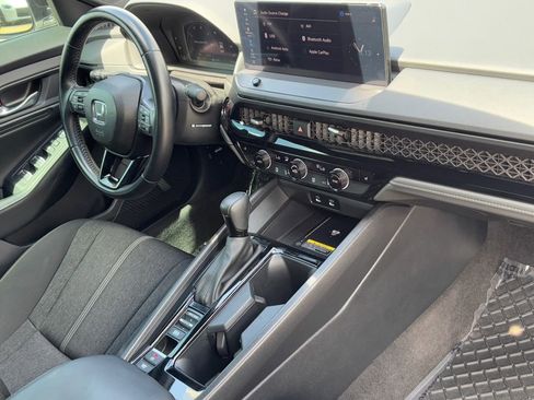 Used 2025 Honda Accord Sport image 9
