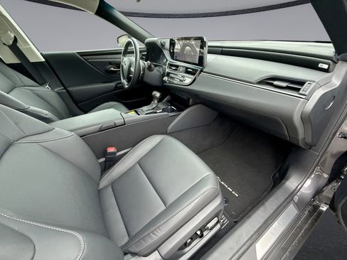 Used 2025 Lexus ES 350 w/ Premium Package FWD image 15