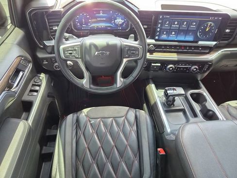 Used 2025 Chevrolet Silverado 1500 RST AWD/4WD image 14