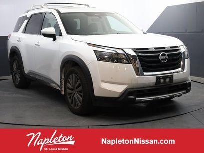 Certified 2025 Nissan Pathfinder SL w/ SL Premium Package