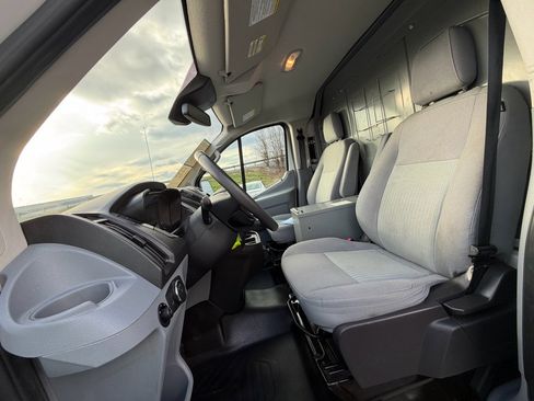 Used 2018 Ford Transit 250 148 Low Roof image 11