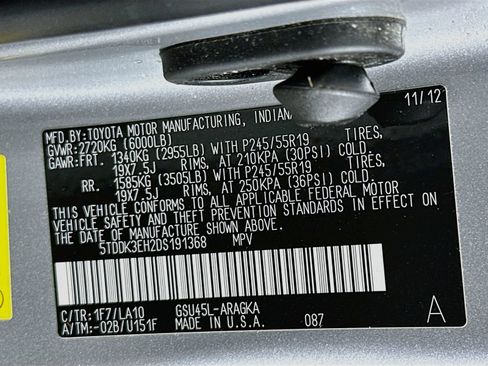 Used 2013 Toyota Highlander Limited AWD/4WD image 32