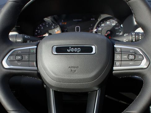 New 2026 Jeep Compass Limited image 19
