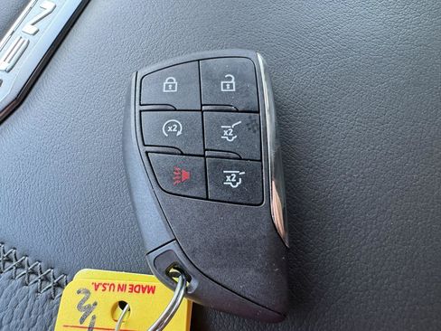 Used 2026 GMC Yukon Denali w/ Sun & Power Step Package AWD/4WD image 34