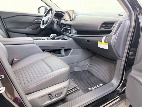 New 2026 Nissan Rogue SV w/ Rock Creek Premium Package AWD/4WD image 32