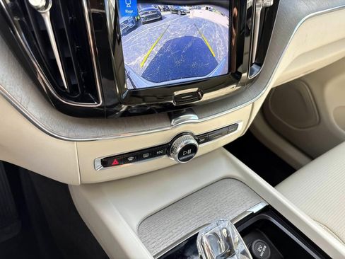 Used 2023 Volvo XC60 B6 Ultimate AWD/4WD image 21
