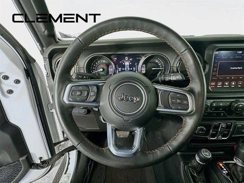 Used 2023 Jeep Wrangler Unlimited Sahara image 14