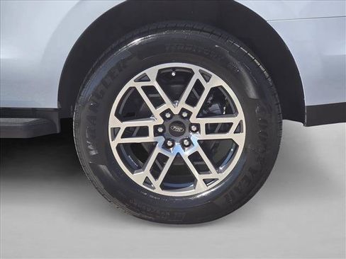 New 2026 Ford Expedition Active RWD image 9
