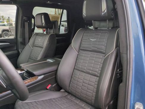 Used 2025 Cadillac Escalade Sport Platinum AWD/4WD image 20