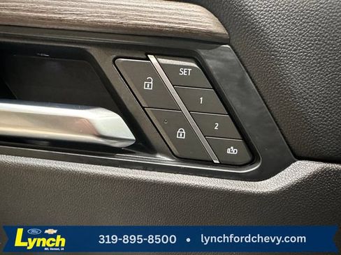 Used 2025 GMC Acadia Denali w/ LPO, Floor Liner Package AWD/4WD image 6