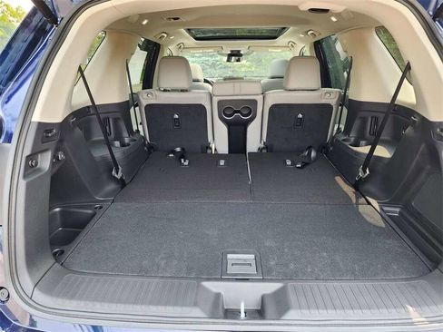 Used 2023 Honda Pilot Touring image 16