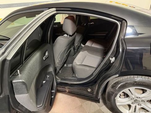 Used 2021 Dodge Charger SXT RWD image 23