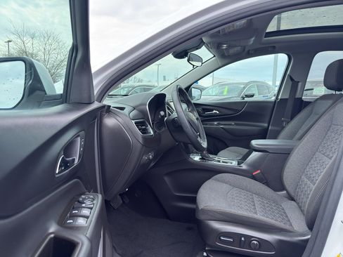 Used 2024 Chevrolet Equinox LT image 11