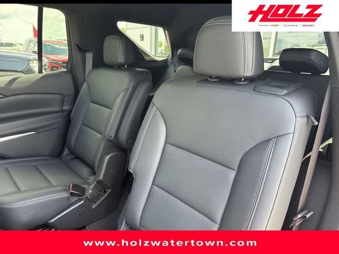 Certified 2025 Chevrolet Traverse LT AWD/4WD image 12