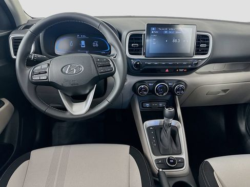 New 2026 Hyundai Venue SEL FWD image 17
