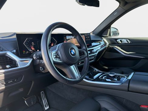 Used 2025 BMW X5 sDrive40i w/ M Sport Package RWD image 40