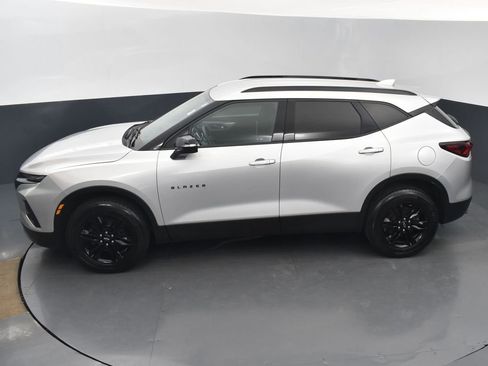 Used 2021 Chevrolet Blazer LT image 41