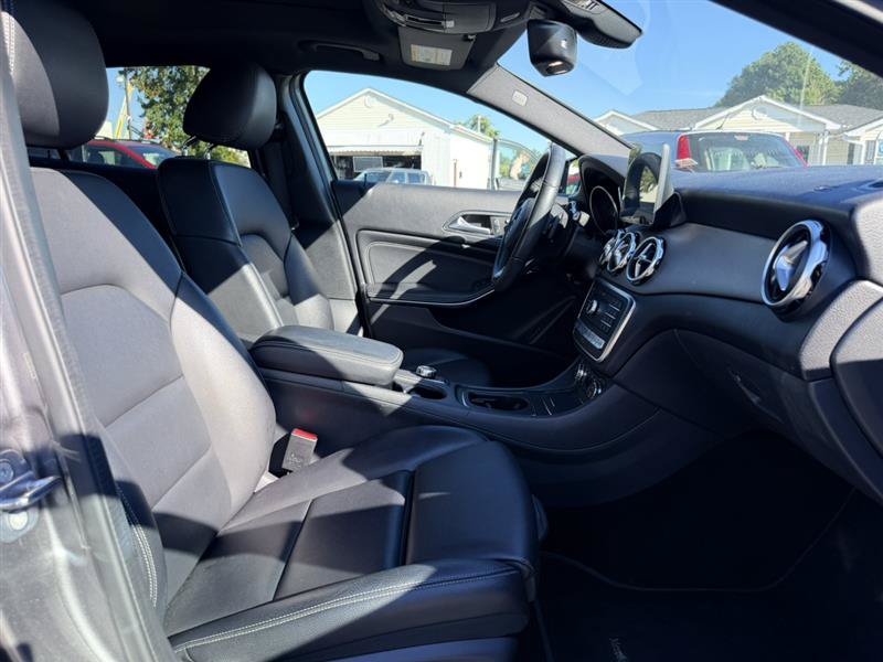 Used 2020 Mercedes-Benz GLA 250 4MATIC image 22