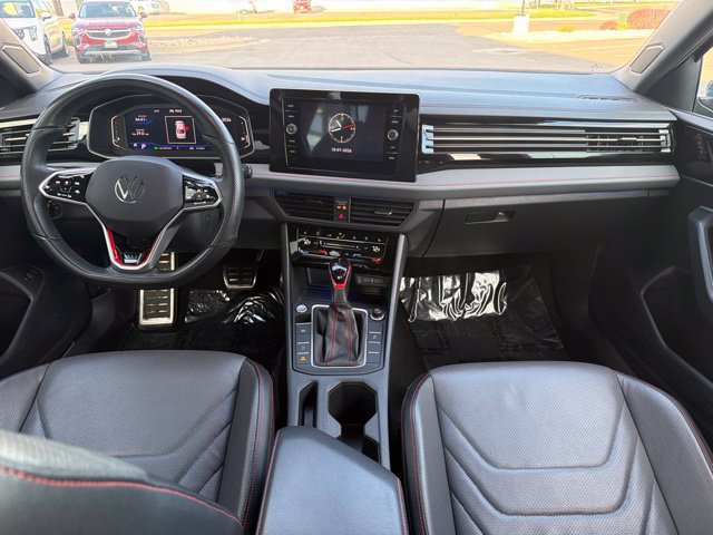 Used 2025 Volkswagen Jetta GLI Autobahn FWD image 14