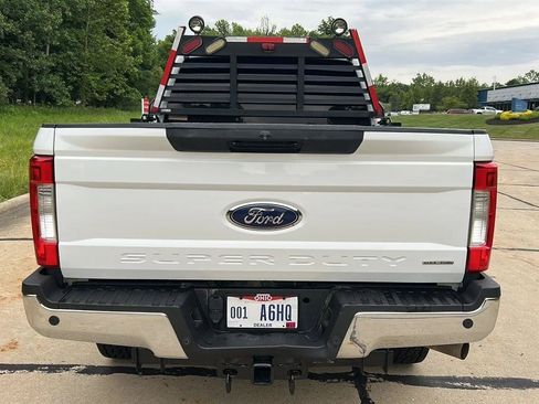 Used 2018 Ford F250 XLT w/ XLT Value Package AWD/4WD image 10