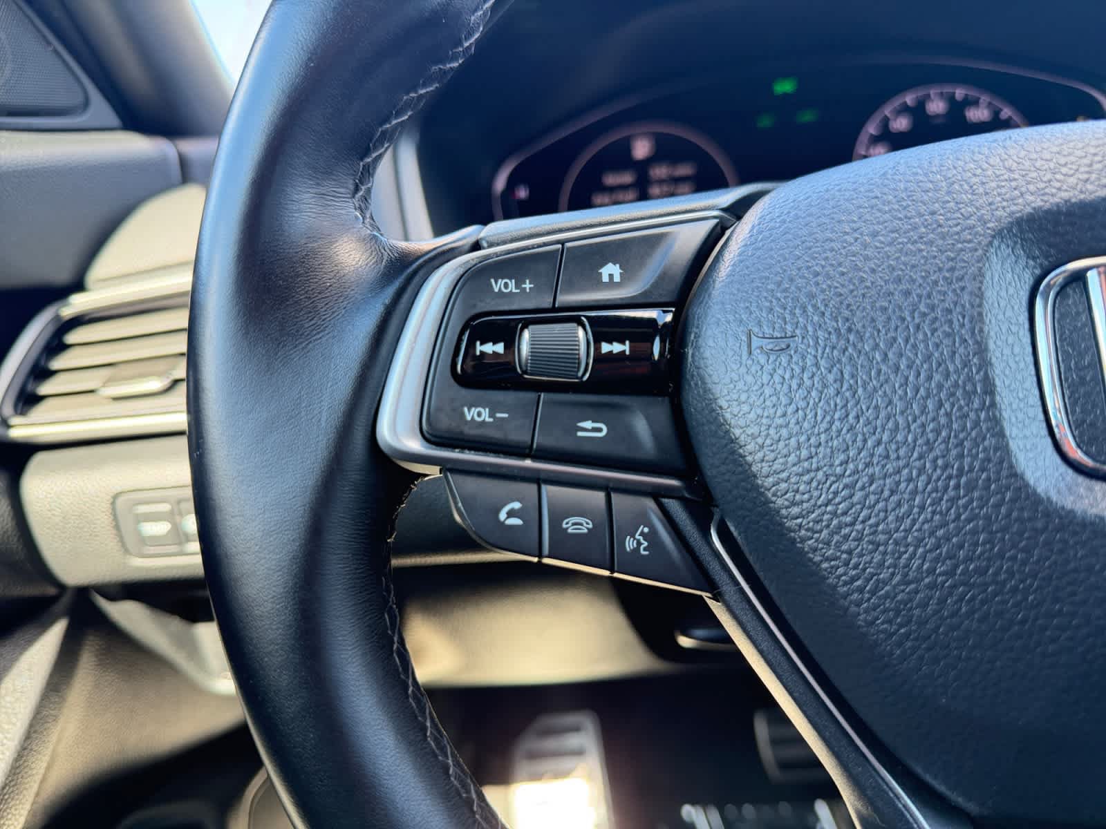 Used 2020 Honda Accord Sport image 22