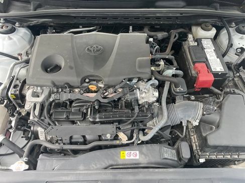 Used 2024 Toyota Camry LE w/ Convenience Package FWD image 32