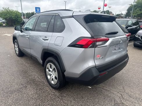 Used 2019 Toyota RAV4 LE w/ All Weather Liner Package AWD/4WD image 5