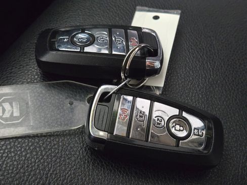 Certified 2022 Lincoln Nautilus Standard w/ Premium Package image 25