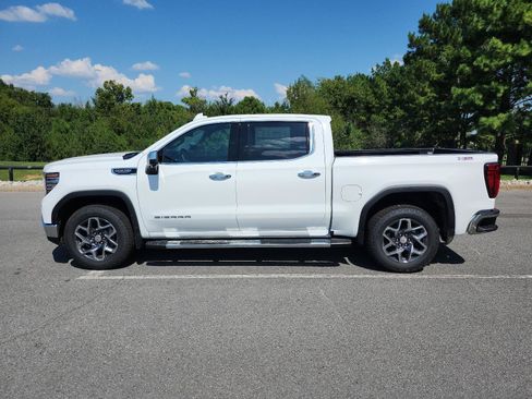 Used 2026 GMC Sierra 1500 SLT w/ SLT Premium Plus Package AWD/4WD image 2