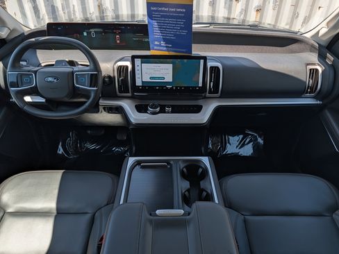 Certified 2025 Ford Expedition Active RWD image 19
