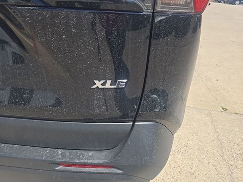 Used 2025 Toyota RAV4 XLE FWD image 7