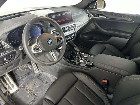 Certified 2025 BMW X4 M40i w/ Premium Package image 12