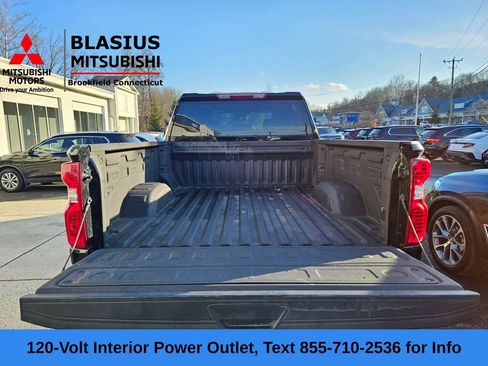 Used 2024 Chevrolet Silverado 2500 Custom w/ Custom Value Package image 28