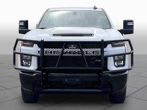 Used 2022 Chevrolet Silverado 2500 Custom w/ Custom Value Package AWD/4WD image 4