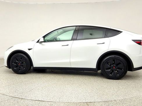 Used 2023 Tesla Model Y Long Range AWD/4WD image 8