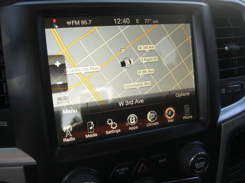 Used 2017 RAM 2500 SLT image 25