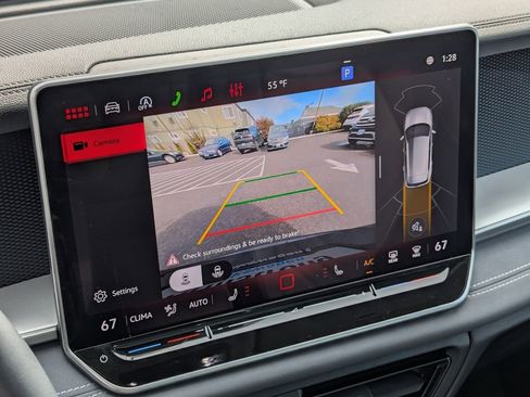 New 2026 Volkswagen Tiguan SE image 19