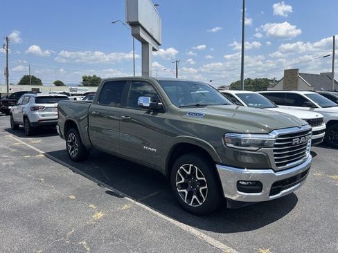 Used 2026 RAM 1500 Laramie AWD/4WD image 2