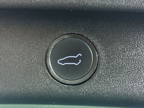 Used 2024 Tesla Model Y Long Range image 29